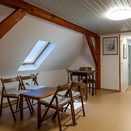 Napraforgo Turistaszallo * Szentbekkalla
